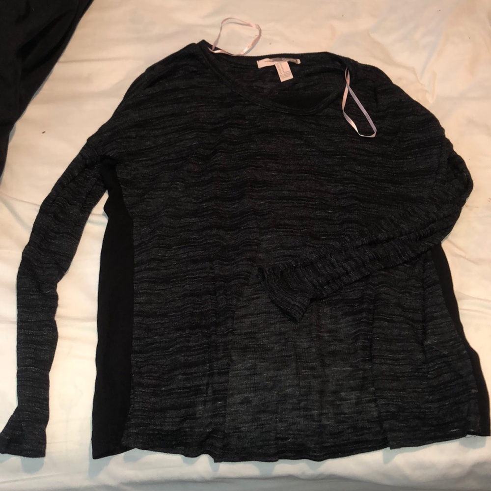 Forever 21 Grey and black long sleeve